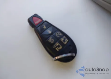 2013 Chrysler Town & Country Touring-L z USA, uszkodzony, nr VIN 2C4RC1CG5DR534152